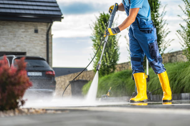 Best Sidewalk Pressure Washing  in Springdale, OH
